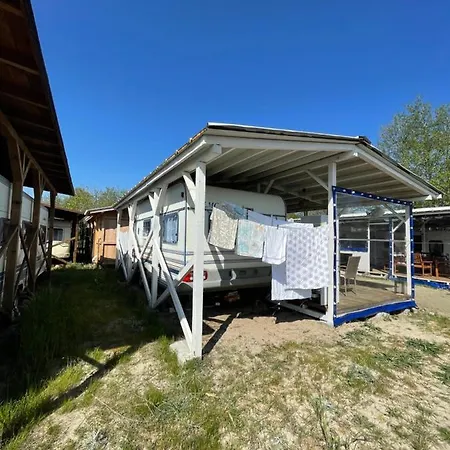 Sea Caravan On The キャンプ場 キテン