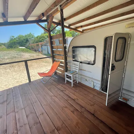 キャンプ場 Sea Caravan On The