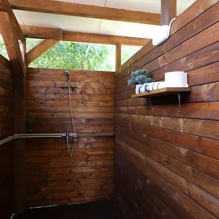 キャンプ場 Sea Caravan On The キテン