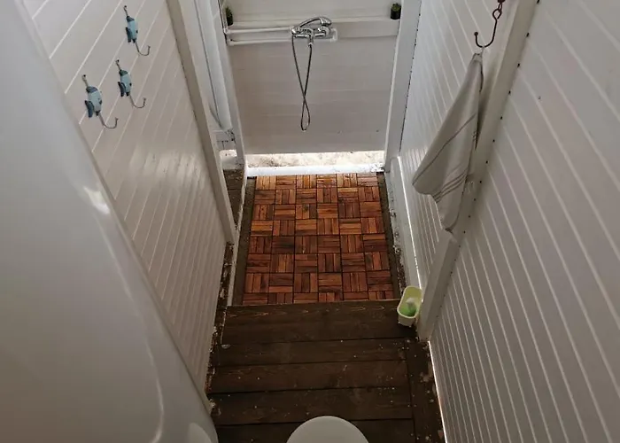 Kamp alanı Sea Caravan On The Naousa