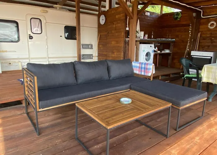 Kamp alanı Sea Caravan On The