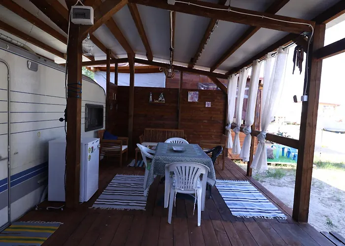 Kamp alanı Sea Caravan On The Naousa