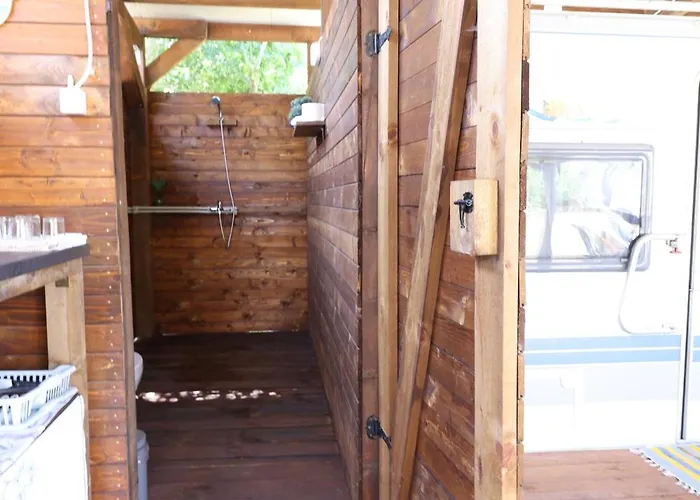 Sea Caravan On The Kamp alanı Naousa